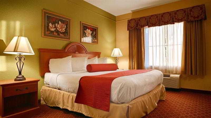 Best Western Plus Strawberry Inn & Suites Knoxville Exterior foto